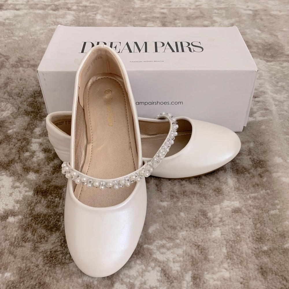 Ivory dress shoes